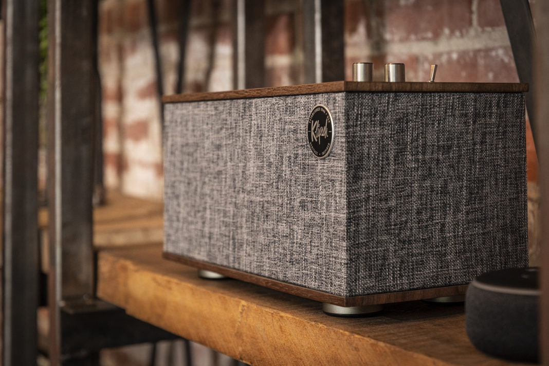 Klipsch_TheOne_II_Lifestyle_22