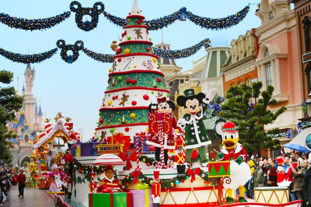 Les féeries de Noël Disneyland Paris 02