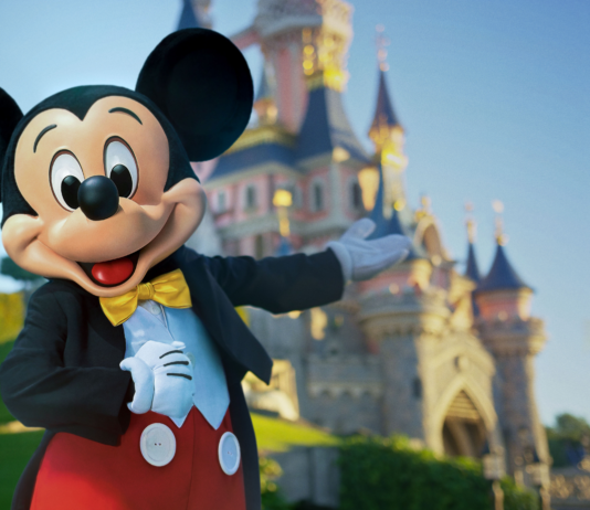 Disneyland Paris : réouverture progressive à partir du 15 juillet 2020 Mickey-Mouse---Disneyland-Paris