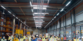 Disneyland Paris offre plus de 4 000 jouets à des associations caritatives Disneyland Paris