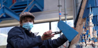 Disneyland Paris : les artisans français restaurent le Château de la Belle au Bois Dormant Disneyland Paris