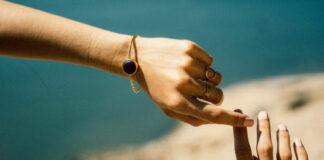 MyEli lance le bijou anti-agression connecté et esthétique MyEli