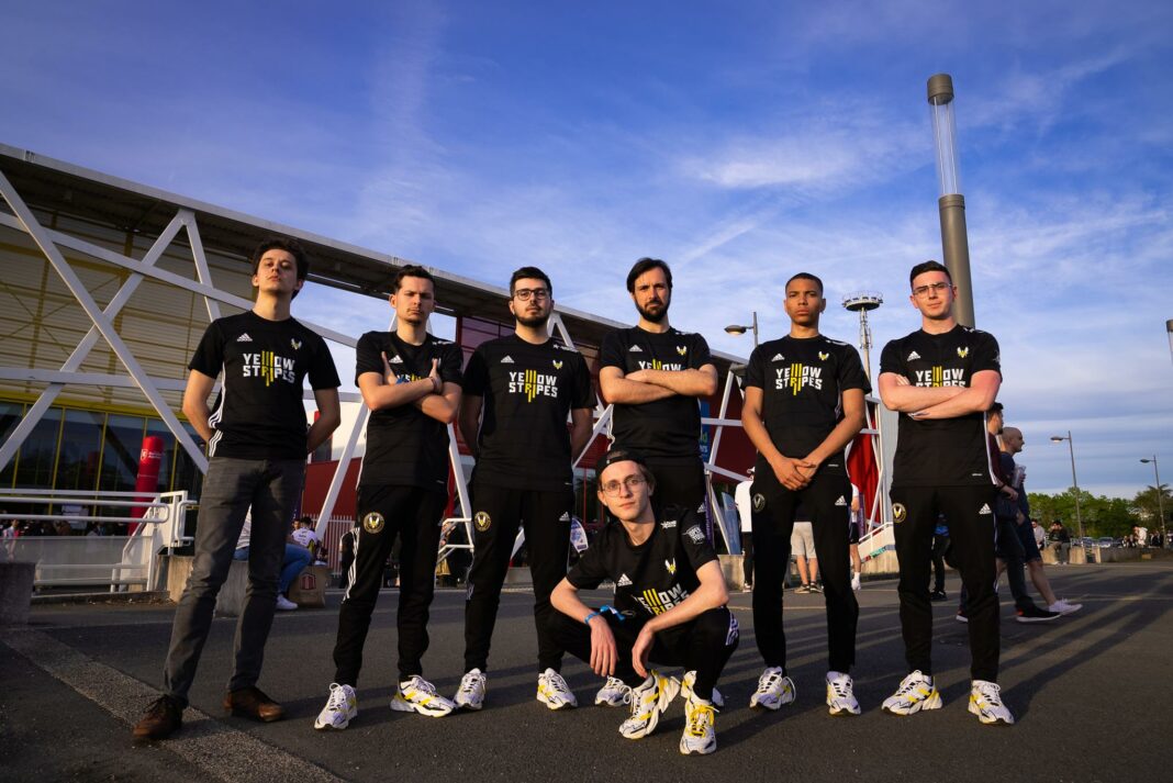 Team Vitality x adidas - Yellow Stripes