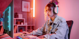 Philips Evnia 8000 Series QD OLED Philips-Evnia-8000-Series-QD-OLED-01