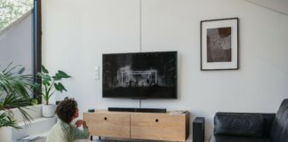 Teufel CINEBAR 11 Dolby Atmos : fine et puissante avec le son 3D Dolby Atmos Teufel CINEBAR 11 Dolby Atmos