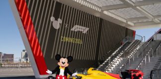 Disney x Formule 1 dévoilent leur collaboration avec Mickey & Friends qui sera lancée en 2026 Disney x F1