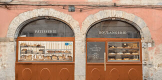 La Baguette Magique : un bar clandestin et magique caché derrière une boulangerie à Lyon La Baguette Magique