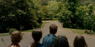 La fin d’Oak Street : une bande annonce pour le film avec Ewan McGregor et Anne Hathaway La fin d’Oak Street